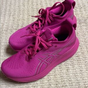 Asics Pink Athletic Shoes with Breathable Mesh and Cushioned Midsole